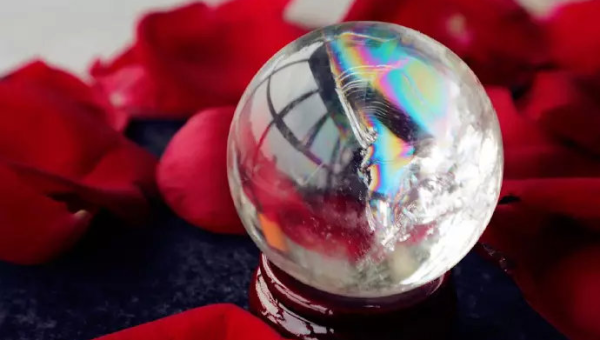 家里放水晶球风水好吗