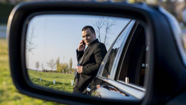 客厅吊灯用圆形的风水好吗