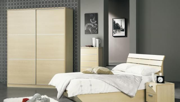 卧室衣柜对着床风水好吗