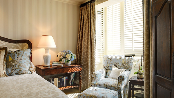 卧室用橙色窗帘风水好吗