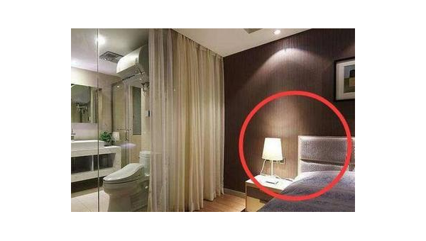 卧室床头靠卫生间墙且有窗户风水好吗