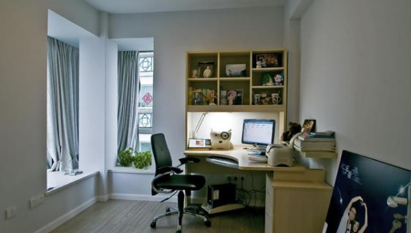 书房摆电脑桌风水好吗