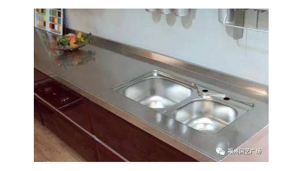 厨房用不锈钢台面风水好吗