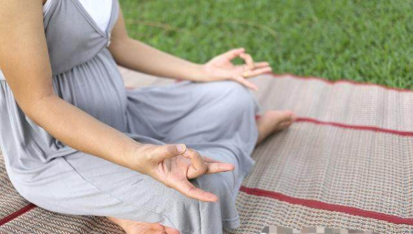 Docker 镜像优化指南：分层构建、瘦身技巧与多阶段编译实践